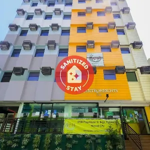 Capital O 860 Nest Nano Makati 2*, Makati City Philippinen